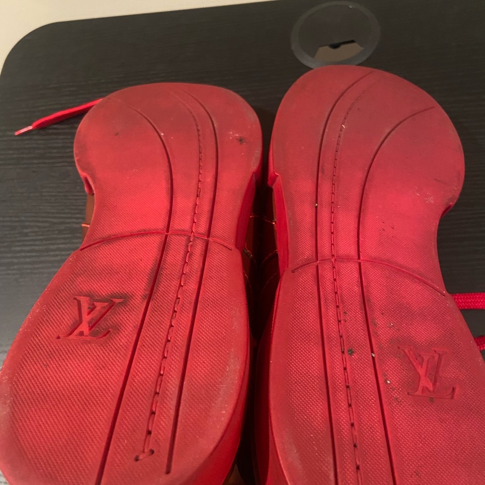 Rare Louis Vuitton Men’s Sneakers - Picture 9 of 11